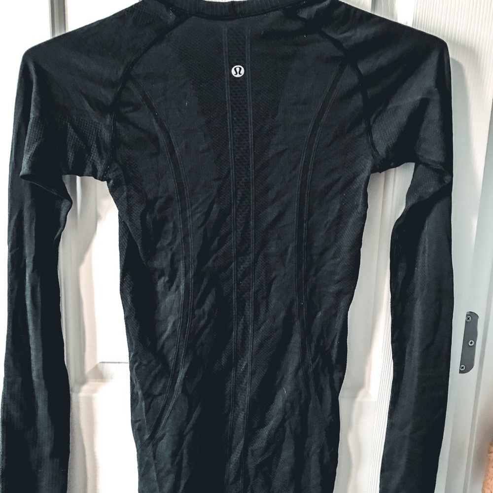 Lululemon Swiftly Tech Long Sleeve Shirt